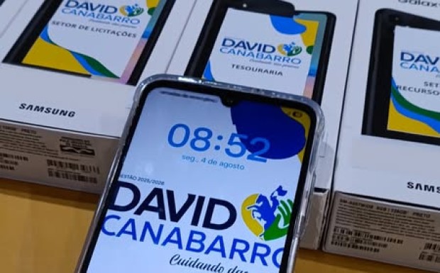 Foto de capa da notícia: ADQUIRIDOS SMARTPHONES PARA SECRETARIAS E DEPARTAMENTOS