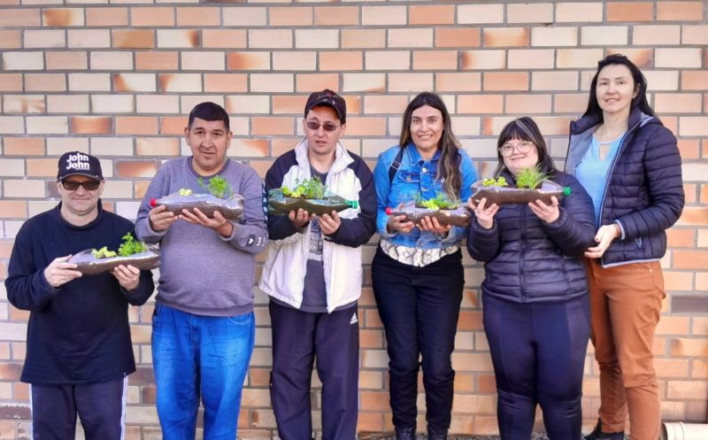 Foto de capa da notícia GRUPO DO BPC PARTICIPA DE ATIVIDADE SOBRE ALIMENTAÇÃO SAUDÁVEL