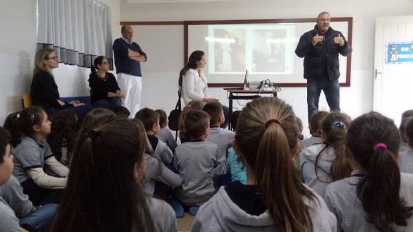 Foto de capa da notícia: Escola Zaida Zanon comemora seu primeiro aniversário