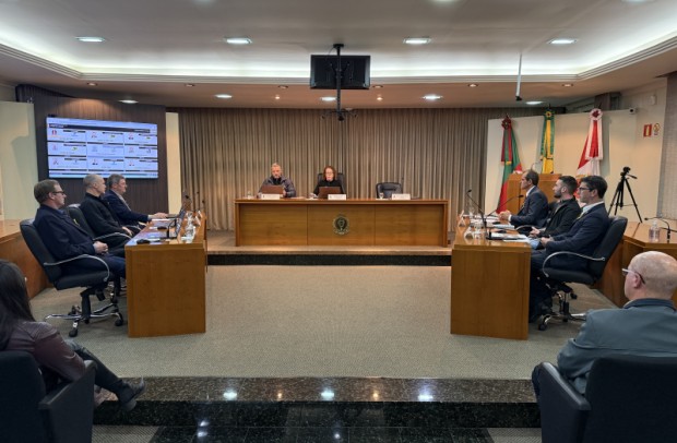 Foto de capa da notícia: Moções e projetos serão votados na Sessão Ordinária de segunda-feira, dia 15