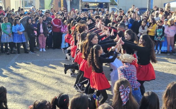 Foto de capa da notícia: FEJUN 2025 reúne comunidade em um domingo de sol e celebra cultura e tradição nortense