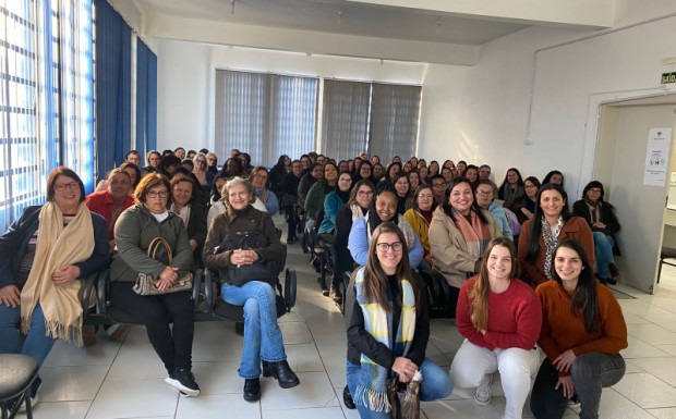 Foto de capa da notícia: SMEC promove formação sobre Seletividade Alimentar e inclusão na merenda escolar