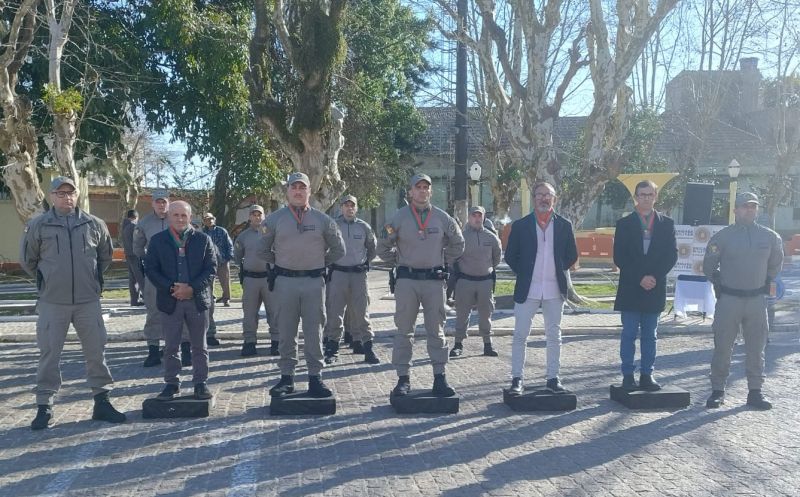 Foto de capa da notícia: Prefeito Neromar Guimarães é homenageado em solenidade pelos 50 anos do CRPO Sul
