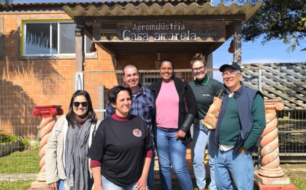 Foto de capa da notícia: Produtores e SMAP realizam visita técnica às Agroindústrias Casa Amarela e Lá Beca