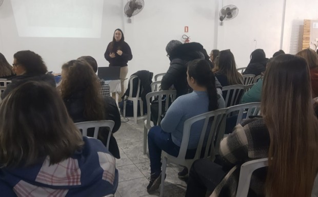 Foto de capa da notícia: São José do Norte sedia 3º Encontro do Programa Pampa Alfabetizado com professoras de escolas rurais