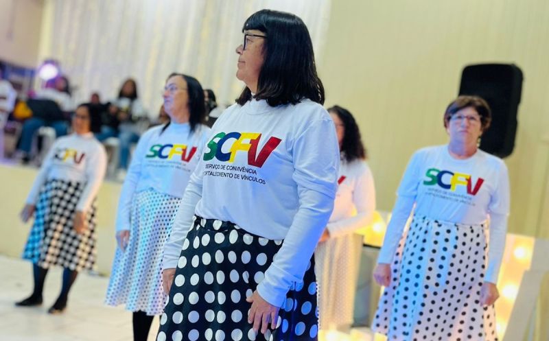 Foto de capa da notícia: 2ª Mostra Artística Cultural Estrelas da Noite emociona comunidade nortense