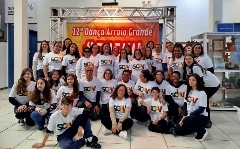 Foto de capa da notícia: Grupo de Dança Lapidar representa São José do Norte em festival binacional de dança