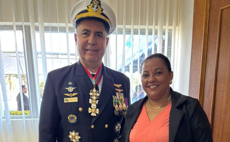 Foto de capa da notícia: Executivo participa da cerimônia de transmissão de comando do 5º Distrito Naval