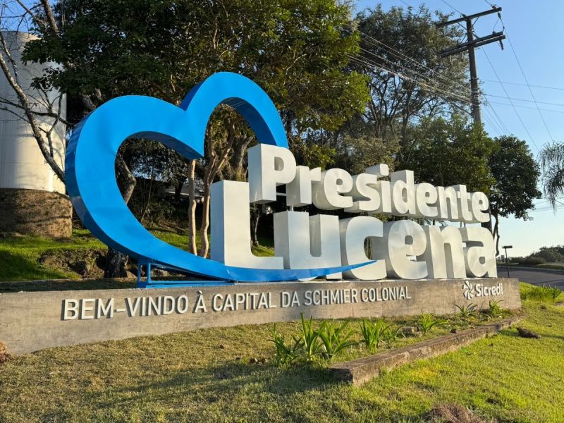 Foto de capa da notícia: Está concluída a obra do letreiro turístico de Presidente Lucena
