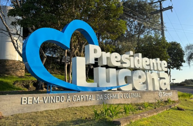 Foto de capa da notícia: Está concluída a obra do letreiro turístico de Presidente Lucena