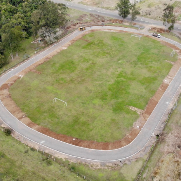 Foto de capa da notícia: Seguem em ritmo constante as obras no Parque Municipal Leonardo Teodoro Arnold