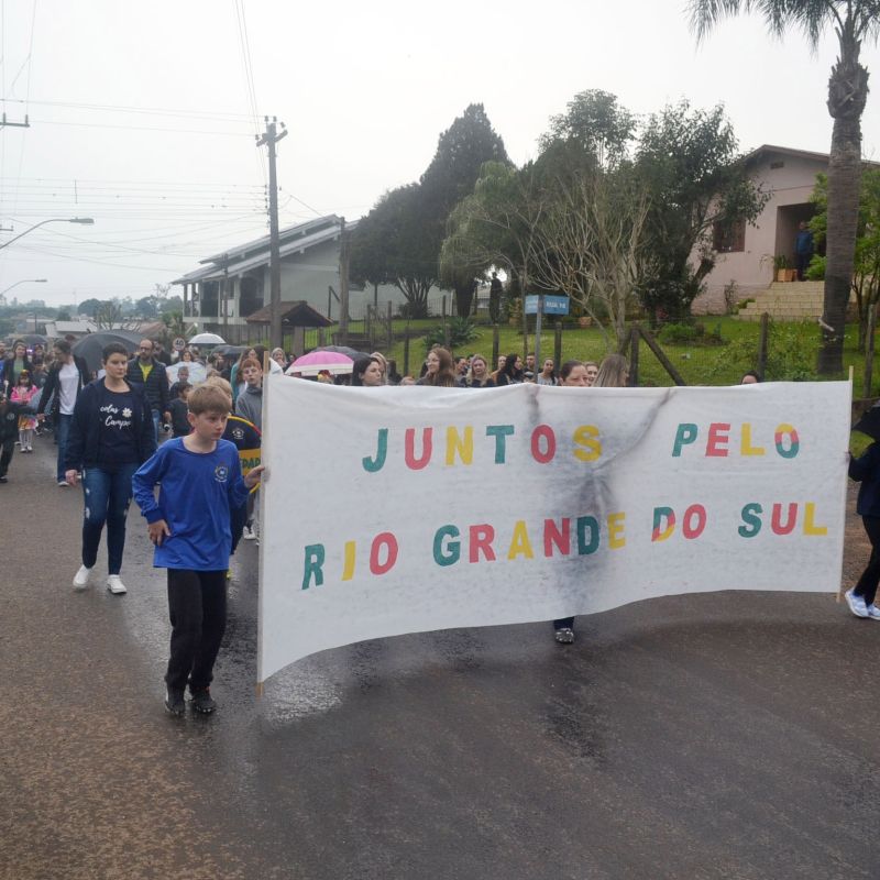 Foto de capa da notícia: São José do Hortêncio celebra a tradição no Desfile Farroupilha de 20 de setembro