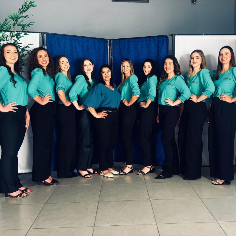 Foto de capa da notícia: Candidatas à corte da XX Festa do Aipim iniciam preparação para a escolha da corte