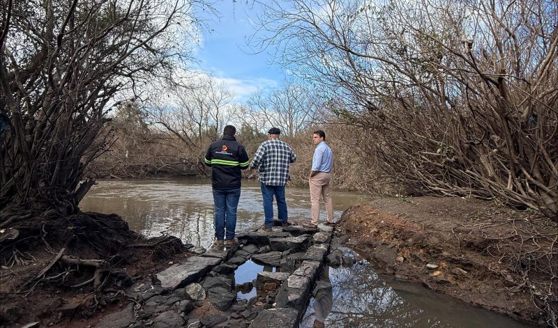 Foto de capa da notícia: Trabalho técnico e articulação da Prefeitura asseguram início das obras no Rio Vacacaí