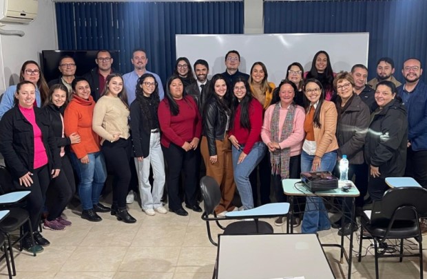 Foto de capa da notícia: Saúde mental no trabalho é tema de encerramento de curso em São Gabriel