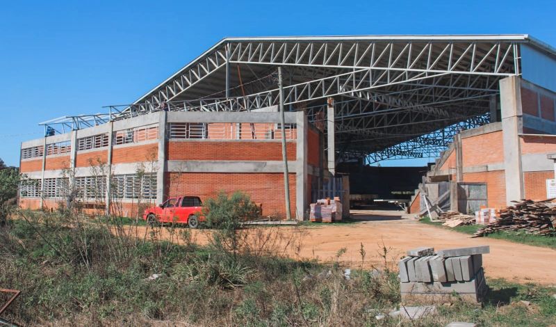 Foto de capa da notícia: Ginásio do Complexo Esportivo Dagoberto Focaccia se aproxima da conclusão