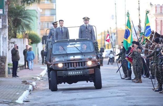 Foto de capa da notícia: Comemorações da Independência começam com desfile cívico-militar