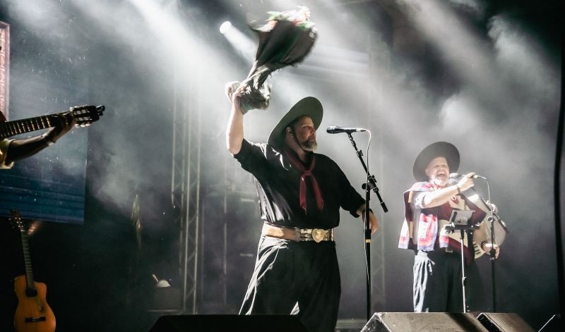 Foto da Notícia Festival de Arte & Cultura do Pampa Gaúcho encerra após três noites de grandes espetáculos em São Gabriel