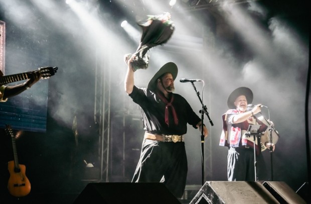 Foto de capa da notícia: Festival de Arte & Cultura do Pampa Gaúcho encerra após três noites de grandes espetáculos em São Gabriel