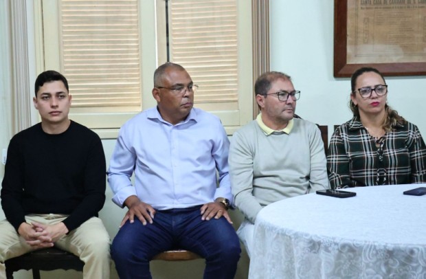 Foto de capa da notícia: Comissão de Intervenção da Santa Casa de São Gabriel tem equipe especializada para recuperar hospital