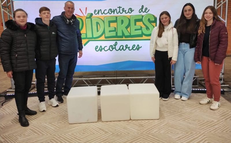 Foto de capa da notícia Participação dos nossos alunos da rede Municipal no Encontro de Líderes em Nova Petrópolis.