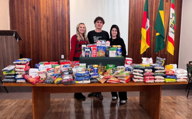 Foto de capa da notícia: Caminhada do Colono reúne participantes e arrecada doações em Santa Maria do Herval