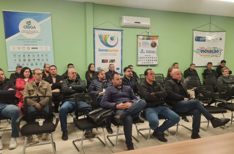 Foto de capa da notícia CISGA realiza encontro  que tratou sobre  vantagens da pavimentação em concreto