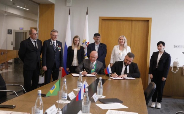 Foto de capa da notícia: Solenidade de Irmanamento com a cidade de Voskresensky - Rússia