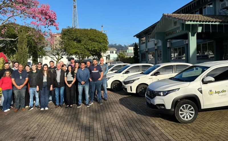 Foto de capa da notícia: Novos veículos devem reforçar frota da Prefeitura de Agudo