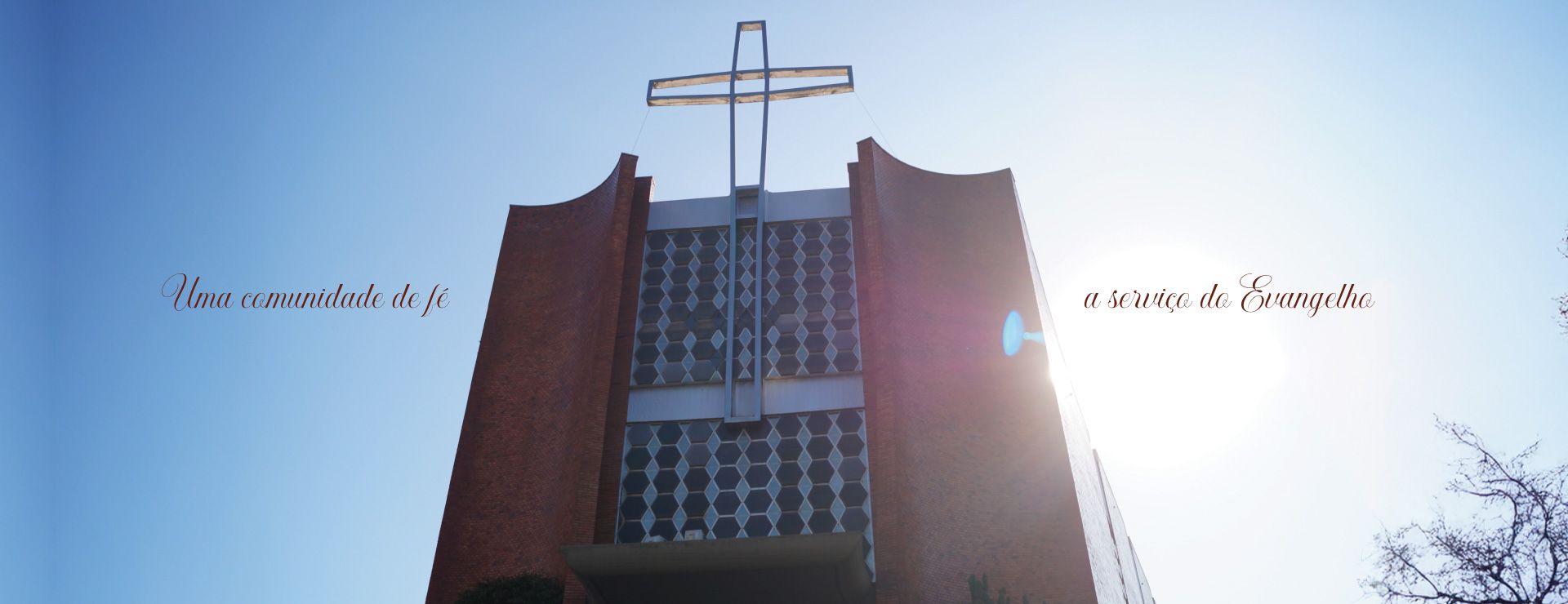 frente da igreja