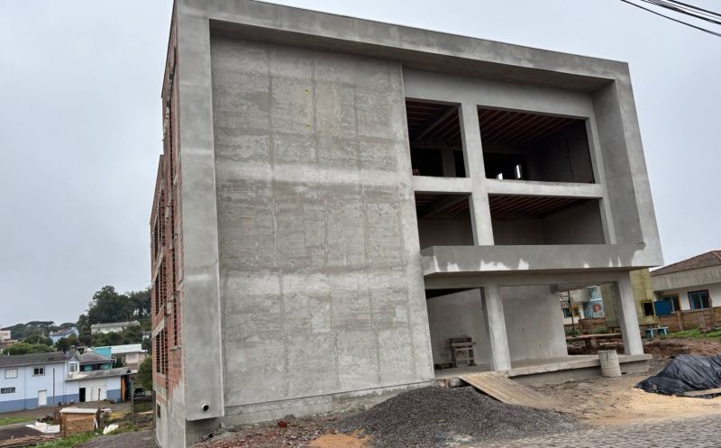 Foto de capa da notícia: SECRETÁRIO DESTACA INVESTIMENTOS, OBRAS E EQUILÍBRIO FINANCEIRO EM CAMPESTRE