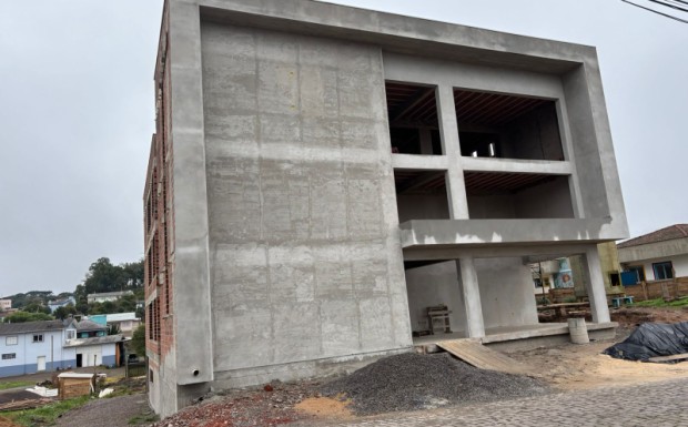 Foto de capa da notícia: SECRETÁRIO DESTACA INVESTIMENTOS, OBRAS E EQUILÍBRIO FINANCEIRO EM CAMPESTRE