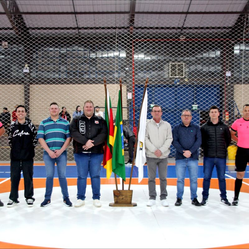 Foto da Notícia Campeonato Municipal de Futsal Feminino e Interbairros de Futsal Veterano