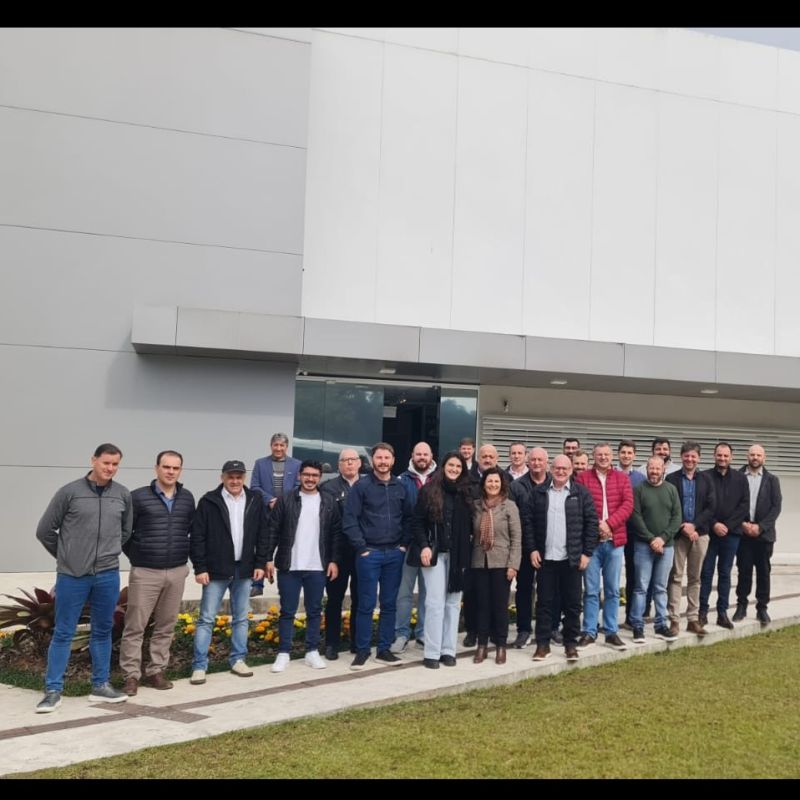 Foto de capa da notícia PODER PÚBLICO AMPLIA CONHECIMENTO E ESTUDA BOAS PRÁTICAS DE COLETA E DESTINAÇÃO DE RESÍDUOS