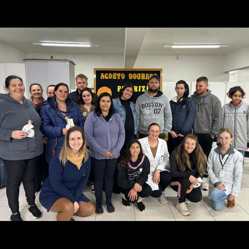 Foto de capa da notícia: Vila Flores realiza ações em alusão ao Agosto Dourado