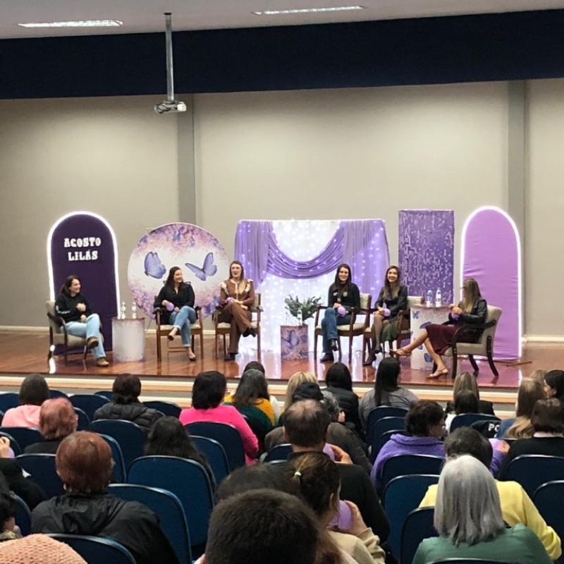 Foto de capa da notícia: EVENTO DO AGOSTO LILÁS OCORREU EM VILA FLORES