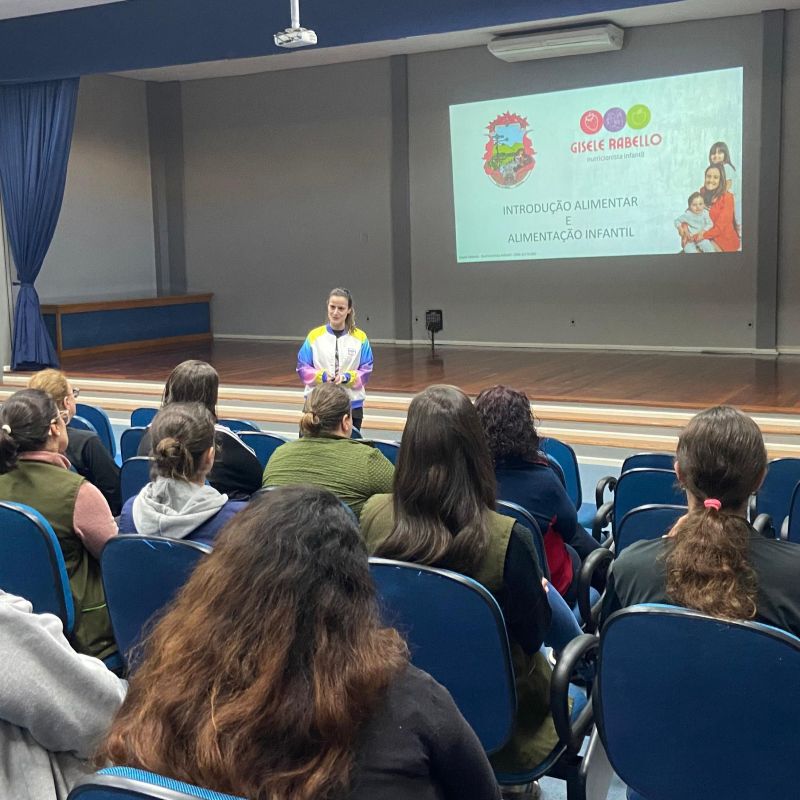 Foto de capa da notícia: PALESTRA PARA PROFESSORES SOBRE EDUCAÇÃO ALIMENTAR
