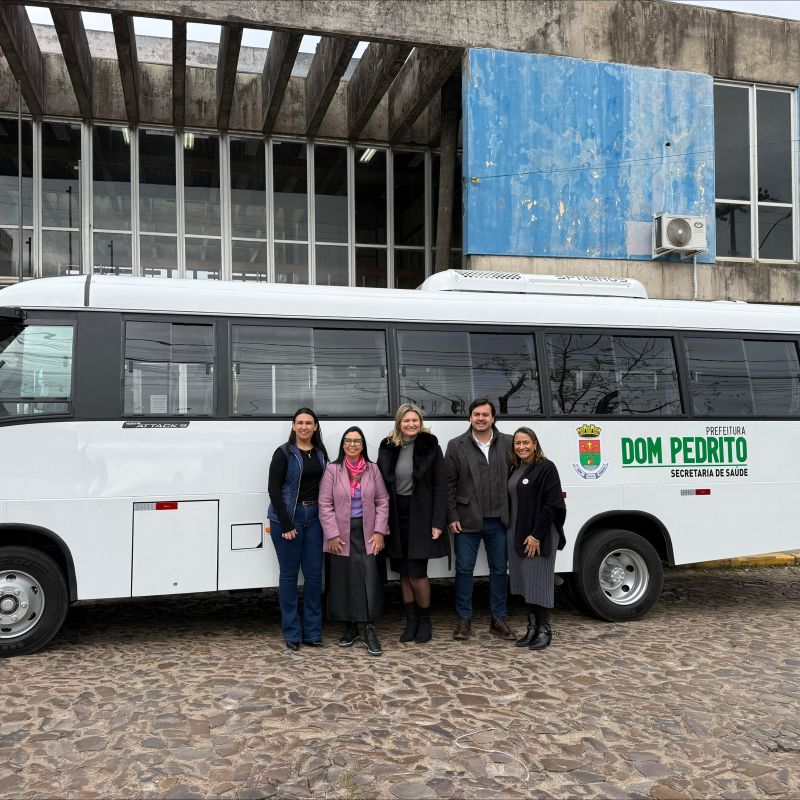 Foto de capa da notícia: REFORÇO NO TRANSPORTE DE PACIENTES: NOVO MICRO-ÔNIBUS PARA DOM PEDRITO
