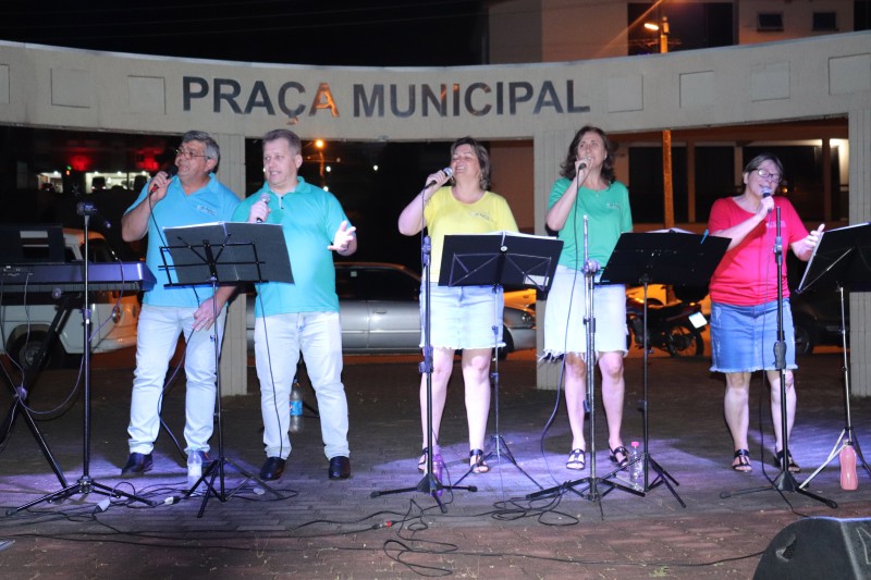 Foto de capa da notícia Grupo Amigos de Teutônia abrilhanta a 2ª Noite de Sons na Praça