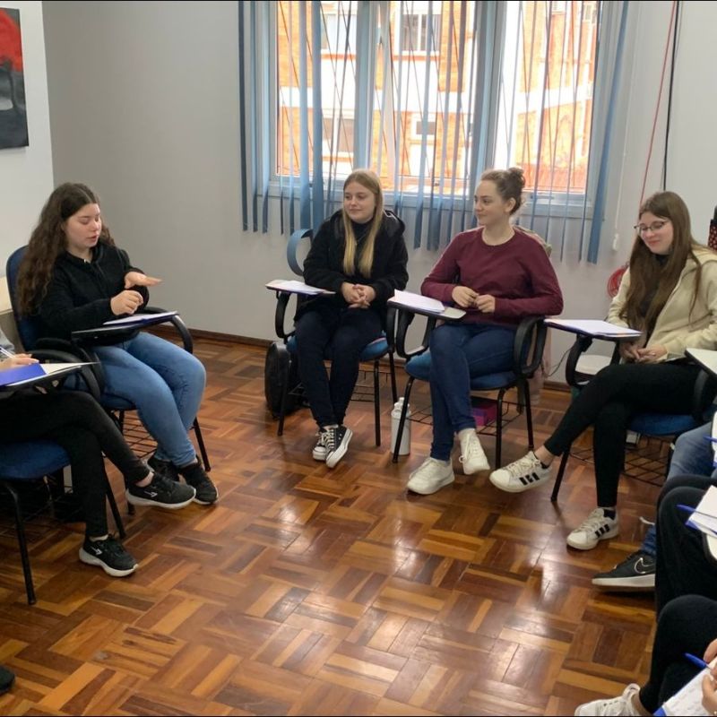 Foto de capa da notícia: Jovens de Poço das Antas iniciam capacitação para desenvolvimento pessoal e profissional