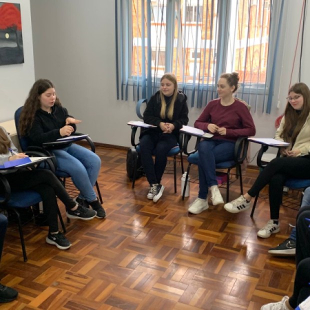 Foto de capa da notícia: Jovens de Poço das Antas iniciam capacitação para desenvolvimento pessoal e profissional