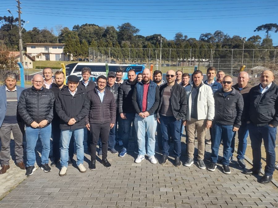 Foto de capa da notícia Carlos Barbosa participa de visita técnica em cidades catarinenses que são referência na gestão de resíduos