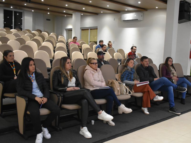 Foto de capa Secretaria de Trabalho e Desenvolvimento Econômico promove palestra “MEI na prática”
