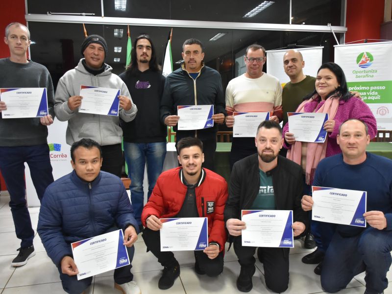 Programa Oportuniza Serafina: 11 alunos concluem o Curso Básico em Marcenaria