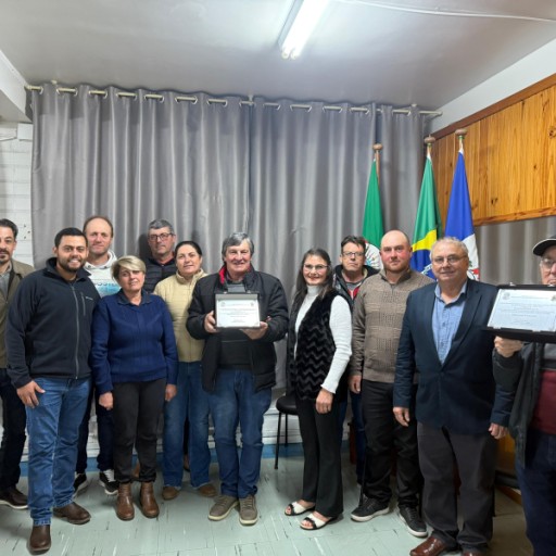 Foto de capa da notícia: Sessão Solene de entrega do Certificado Agricultor e Motorista Destaque 2025