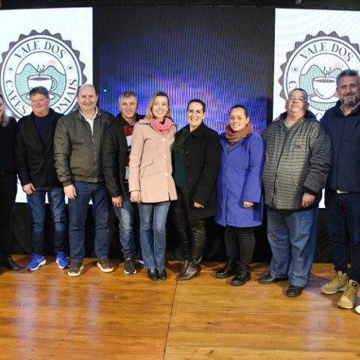 Foto de capa da notícia: VEREADORES PARTICIPAM DO LANÇAMENTO DO VALE DOS CAFÉS COLONIAIS