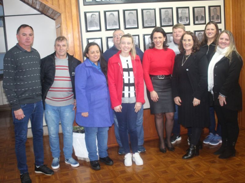 Foto de capa da notícia PALESTRA COM A PROMOTORA DE JUSTIÇA ALUSIVA AO AGOSTO LILÁS