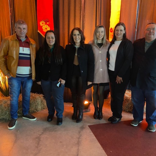 Foto de capa da notícia: VEREADORES ESTIVERAM PRESENTES NA ABERTURA DA 16° FESTA DO CAFÉ, CUCA E LINGUIÇA