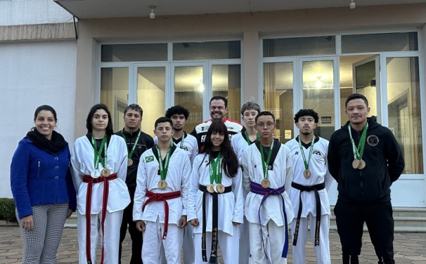 Foto de capa da notícia: Atletas bom-jesuenses premiados em competição de Taekwondo no Paraguai