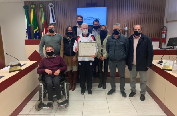 Foto de capa da notícia: Câmara entrega moção de congratulação ao Esporte Clube Ferroviário pela conquista do Pentacampeonato da Copa Libertadores do Nordeste Gaúcho.